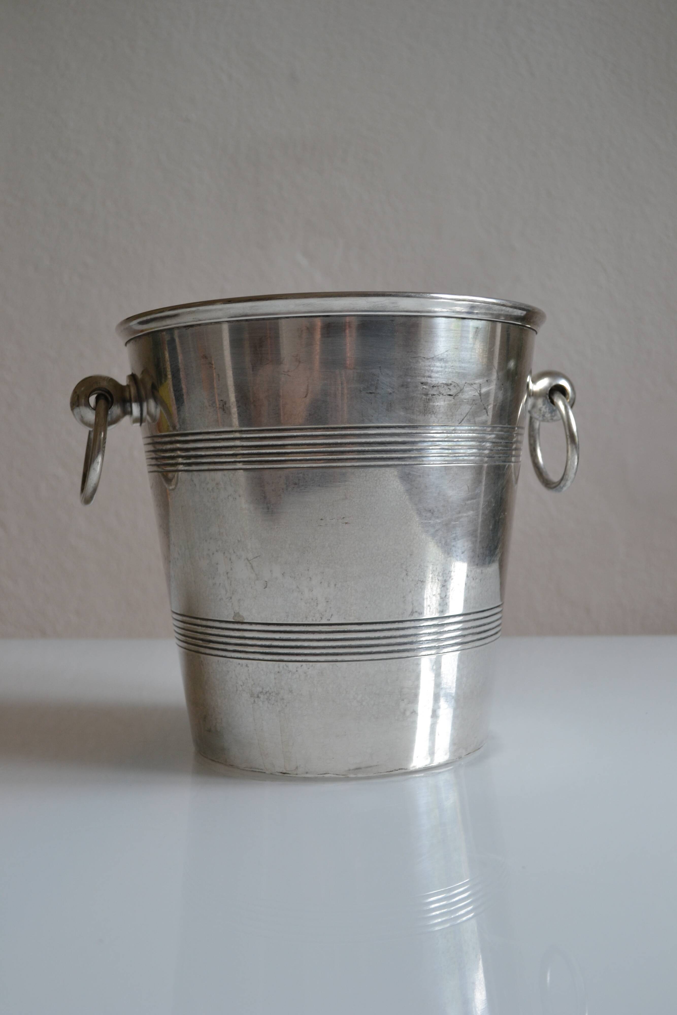 Vintage ice or champagne bucket in silver metal