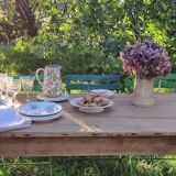 Farm table