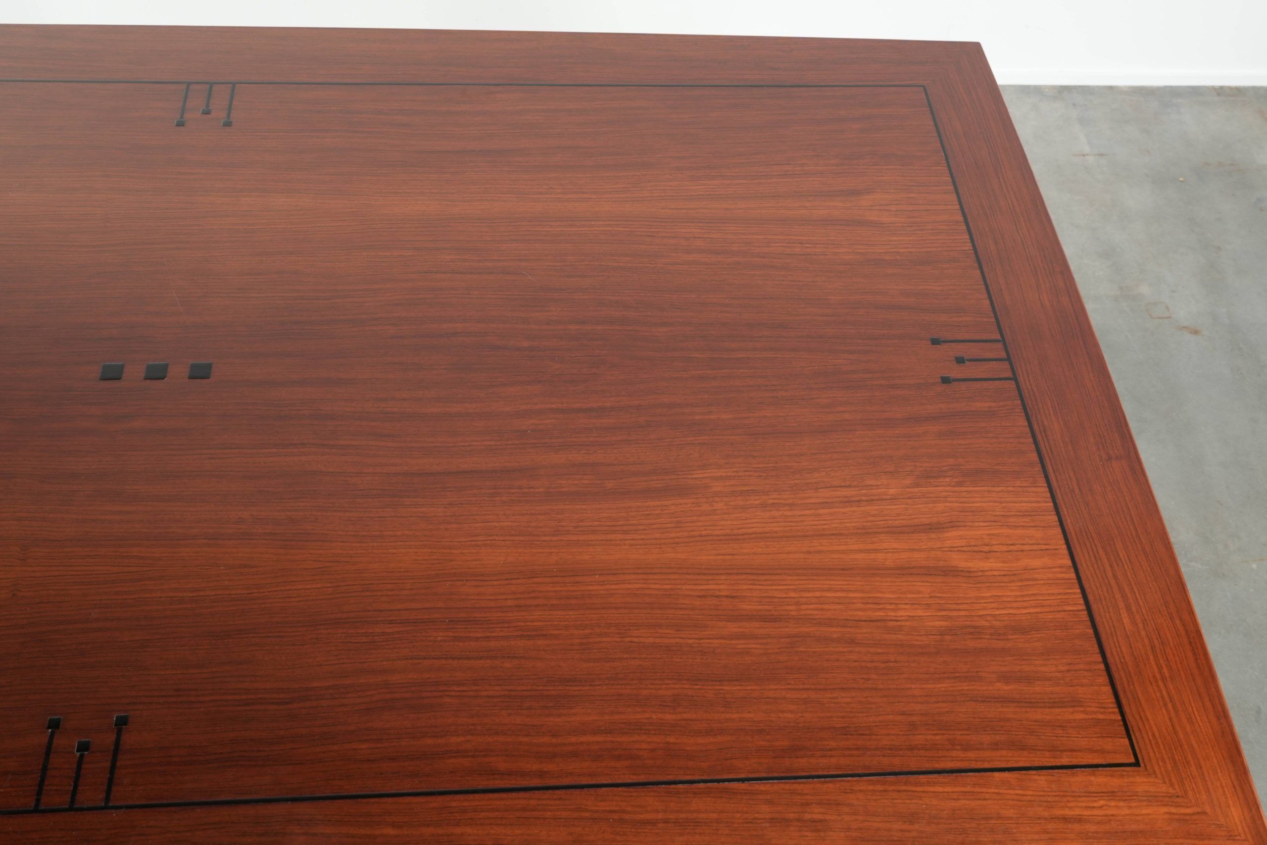 Beautiful Art Deco design dining table for 4 to 6 people