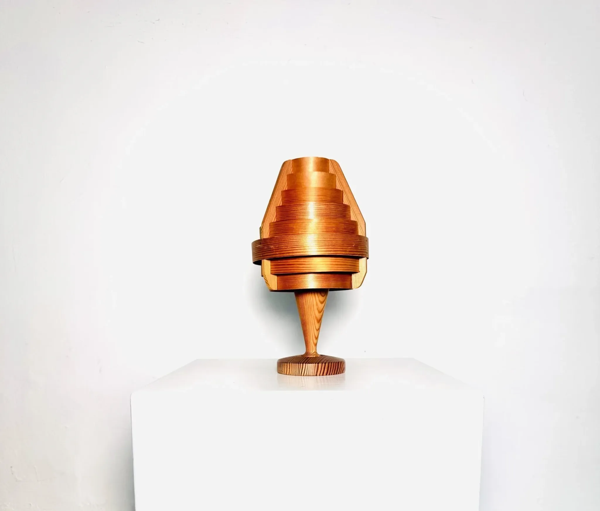 Model B-119/1 Pine Veneer Conical Table Lamp By Hans-Agne Jakobsson For Ab Markaryd, Sweden 1960S