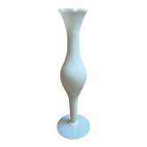 Petit vase soliflore en opaline blanche – Élégance vintage