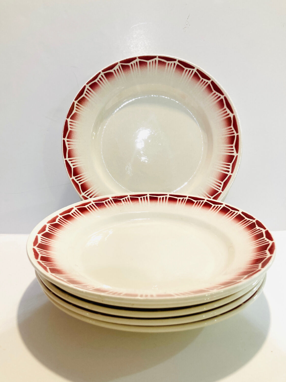 5 earthenware plates burgundy décor, kitchen