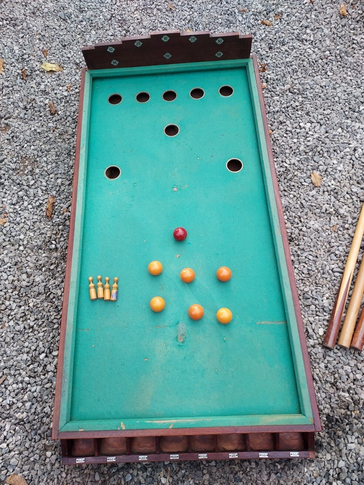 Russian table billiards