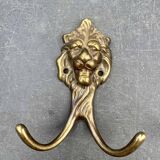 Paire de patère lion en laiton ancien