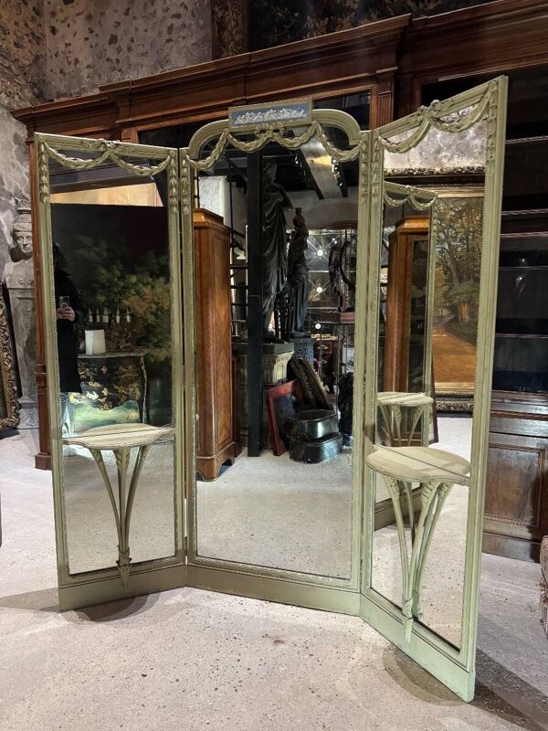 Miroir triptyque de style Louis XVI d’époque Napoléon III
