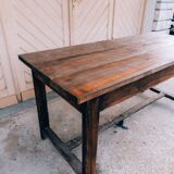 Farm table