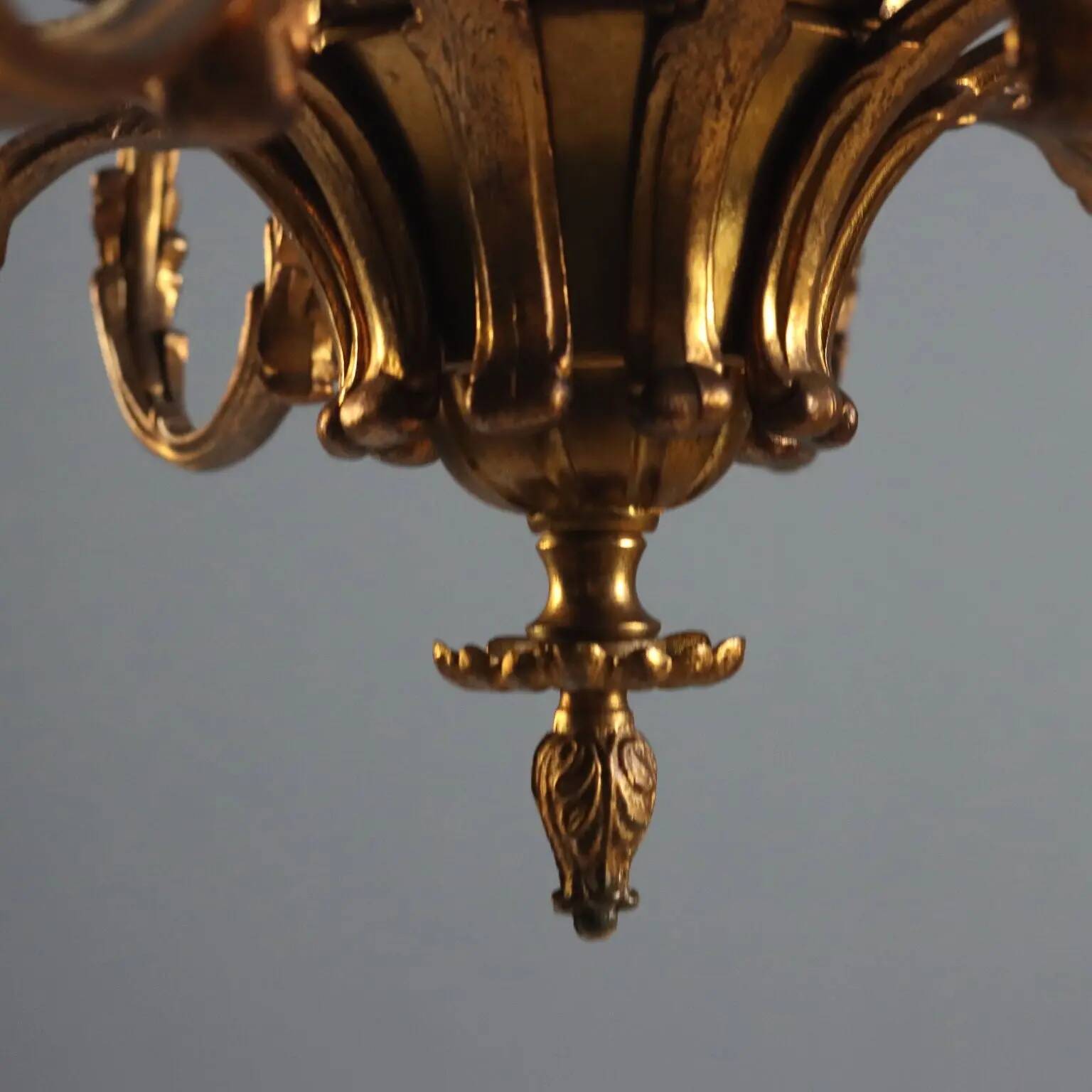 Antique gilded bronze chandelier with 10 lights, Italy, early 20th century.
