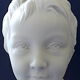 Buste d'enfant en biscuit de porcelaine