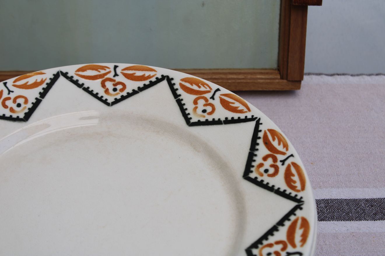 Set of 6 flat plates
