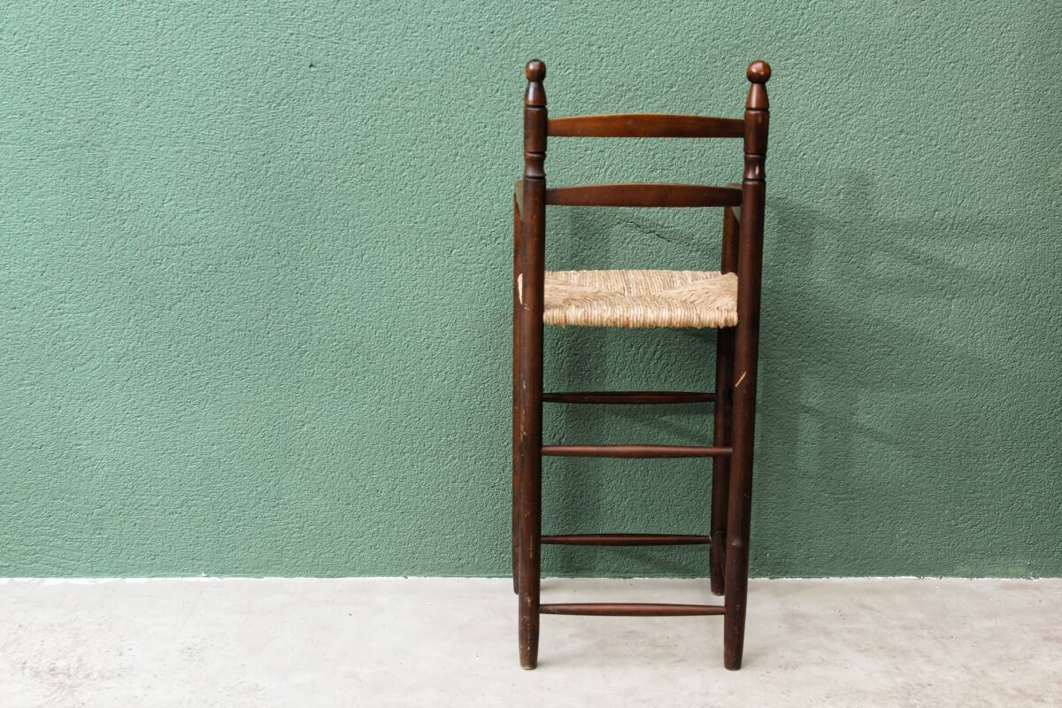 Children's high chair, straw