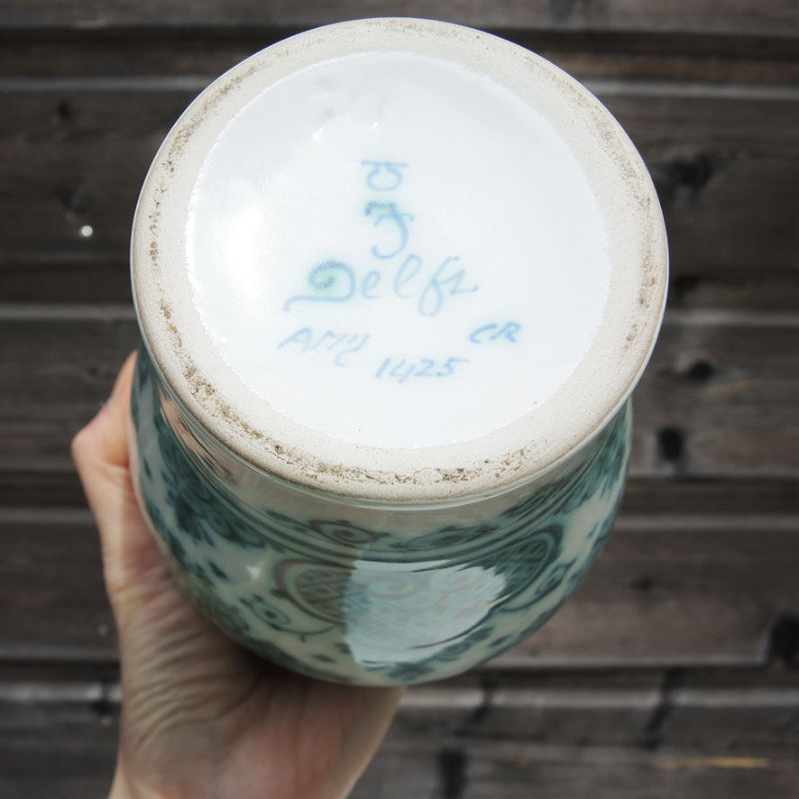 Antique vase & pot in green Delftware