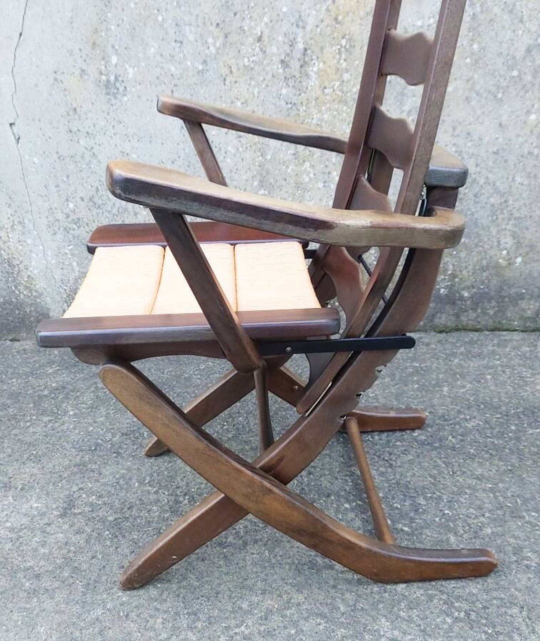 Pair of vintage TRICONFORT France deckchairs and relax chairs