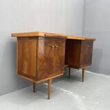 Bureau en noyer du milieu du siècle, années 1970, Tchécoslovaquie