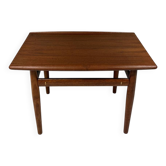 Grete Jalk teak side table or coffee table Glostrup Møbelfabrik Denmark