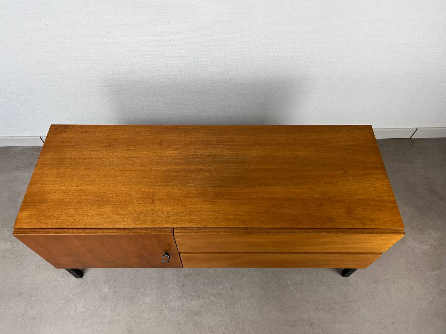 Modernist sideboard, 1950s TV unit.