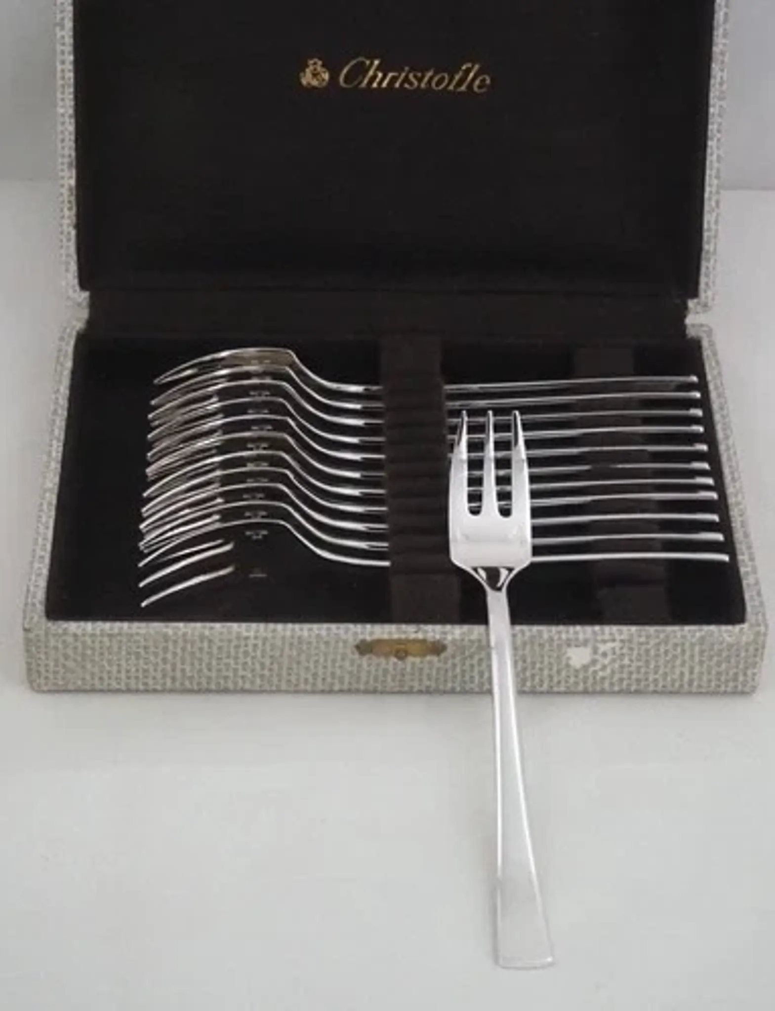 Christofle Concorde Art Deco, 12 silver-plated cake forks, perfect condition.