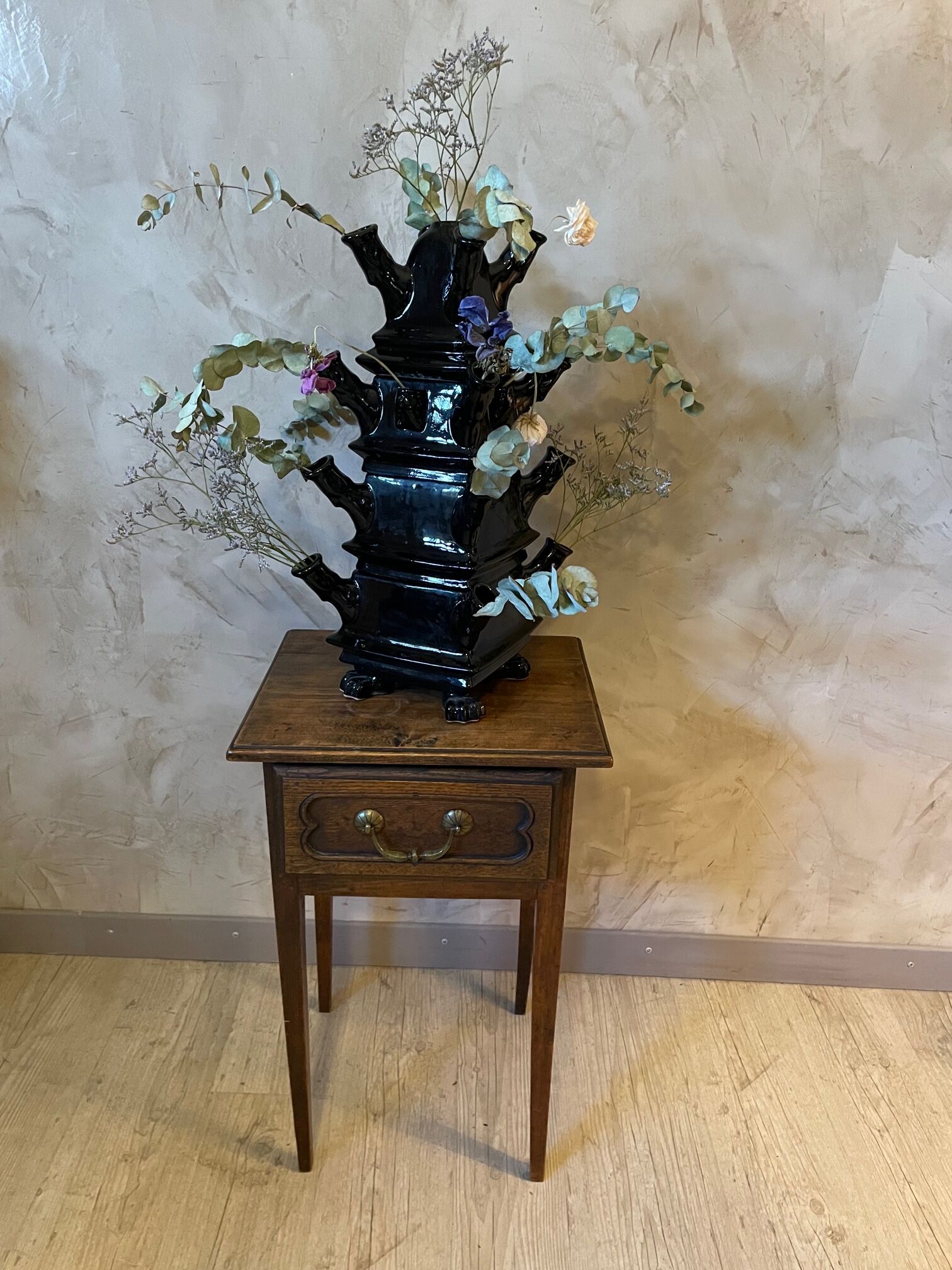 Ceramic tulip tree