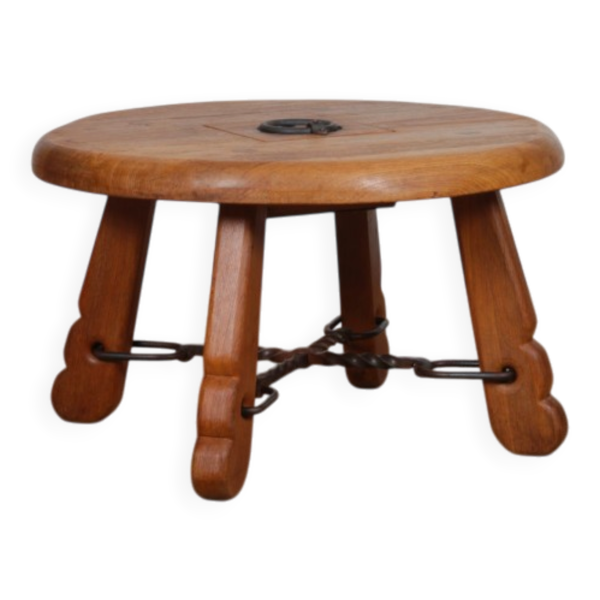 Table basse ronde en chêne massif et fer forgé, 1950