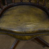 Rotating office chair in mahogany and upholstered leather, from the 1960s