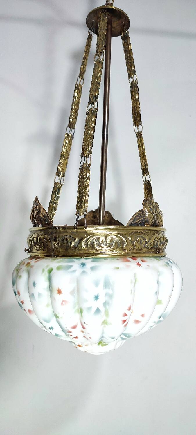 Lámpara de techo "Art Nouveau" de latón y cristal.  España, 1930s.