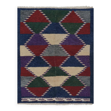 Tapis turc vintage fait main 109x136 cm
