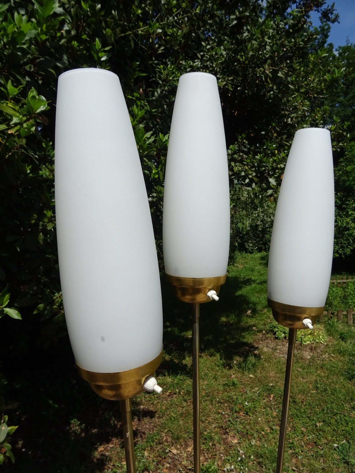 Opalines design lamppost