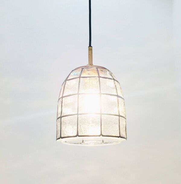 Suspension/luminaire en verre de style mid-century moderne de Limburg, Allemagne, années 1960.