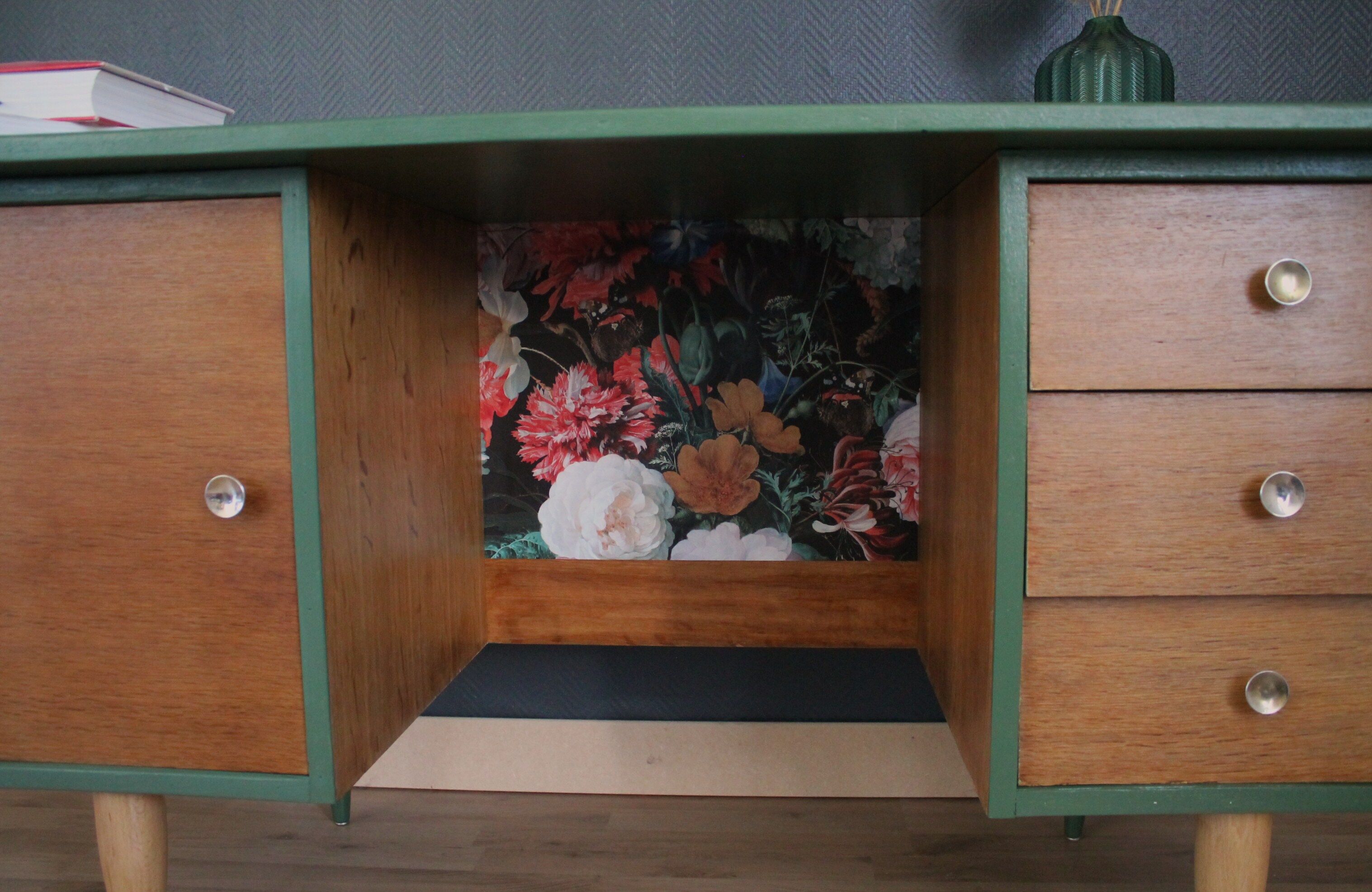 Restored office, 60/70 year, forest green and ancient flowers