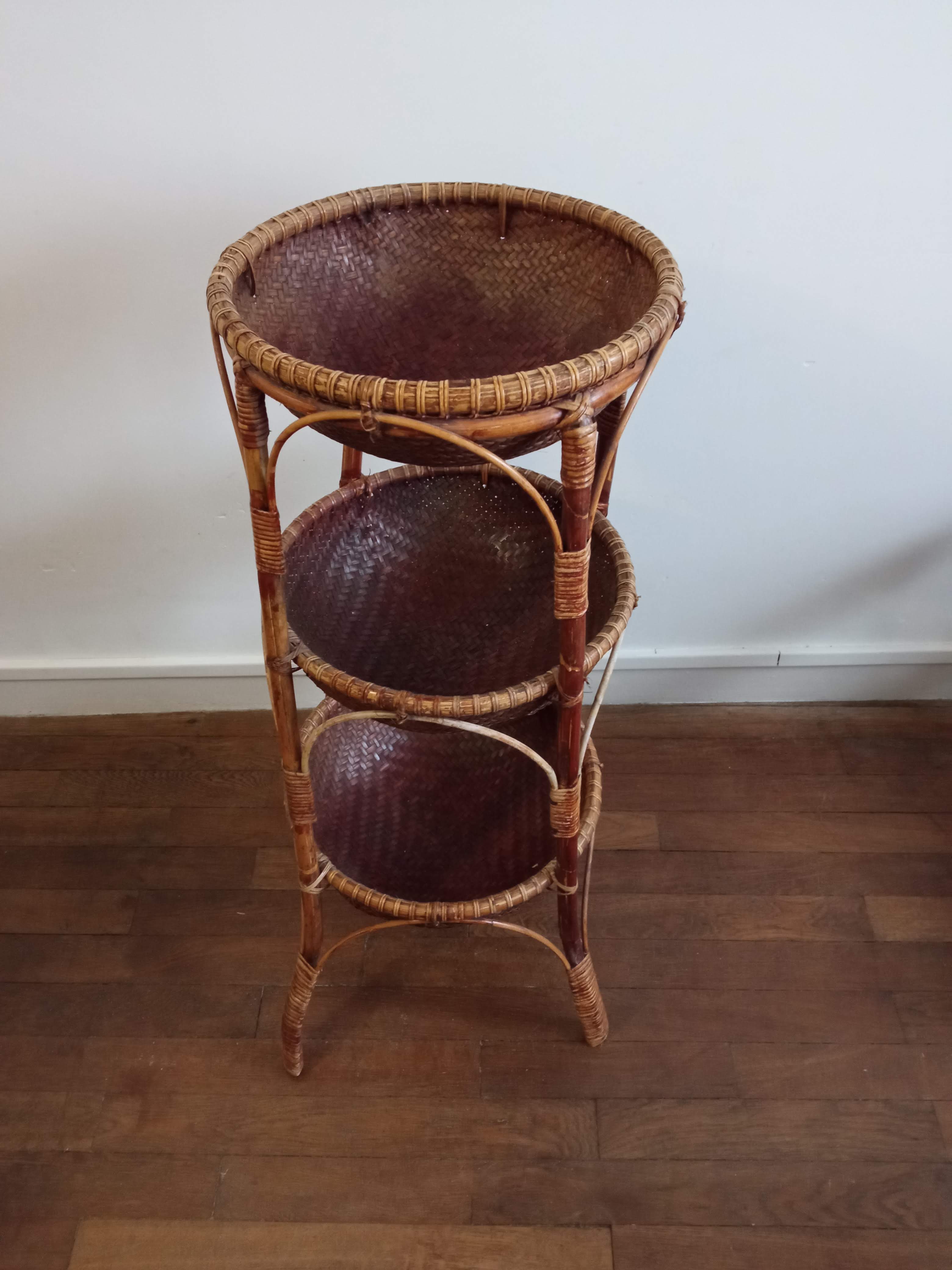 Desserte en rotin vintage