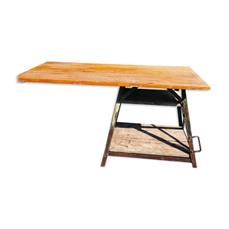 Industrial table