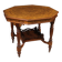 Table octogonale en bois marqueté du XXe siècle