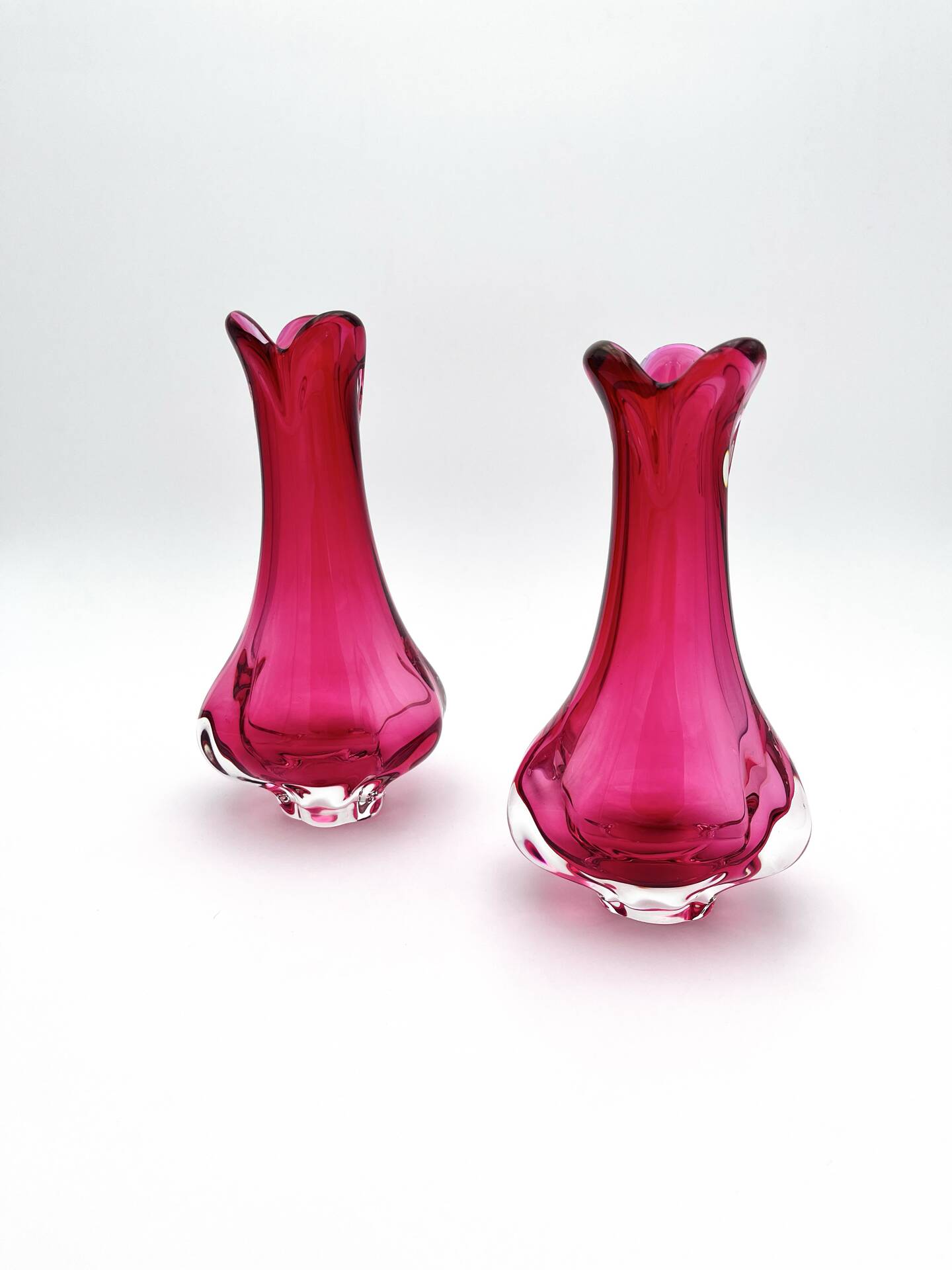 Set of 2 Organic Art Vases Josef Hospodka - Sommerso Fuchsia