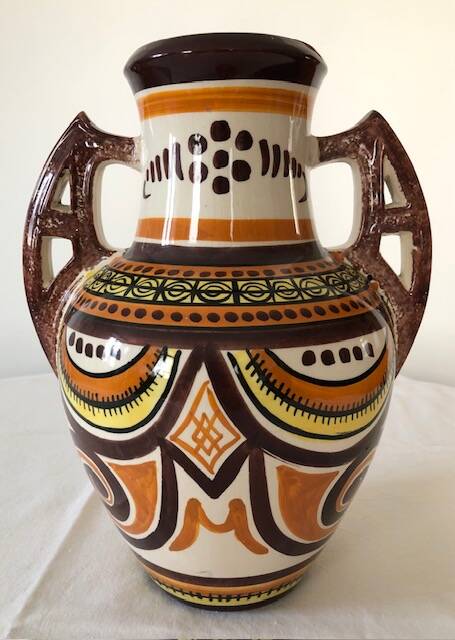 Vase with 2 handles in decorated earthenware signed Henriot Quimper