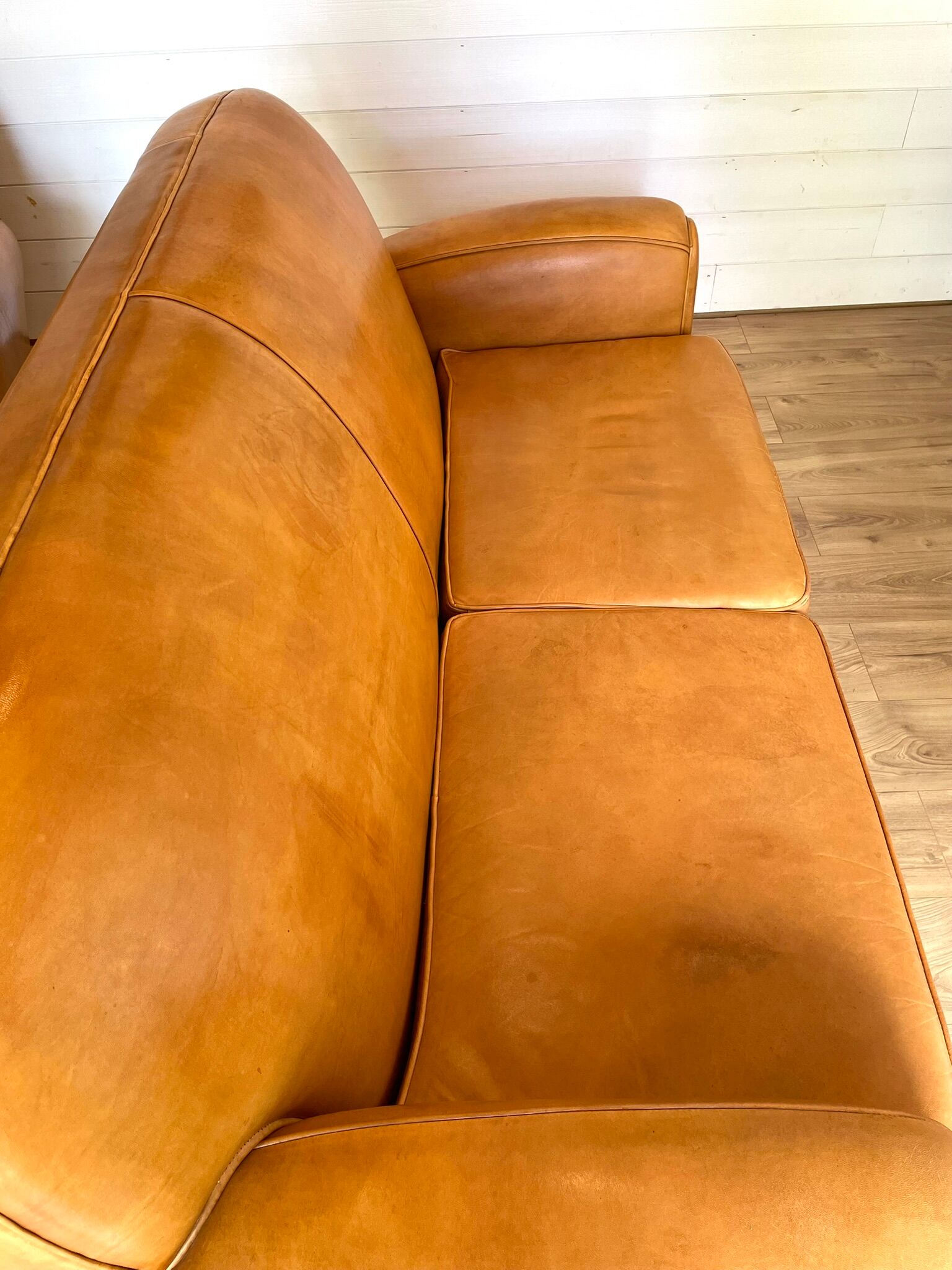 Authentic Club Lounge Set (Sofa + 1 Armchair) in Basane Leather