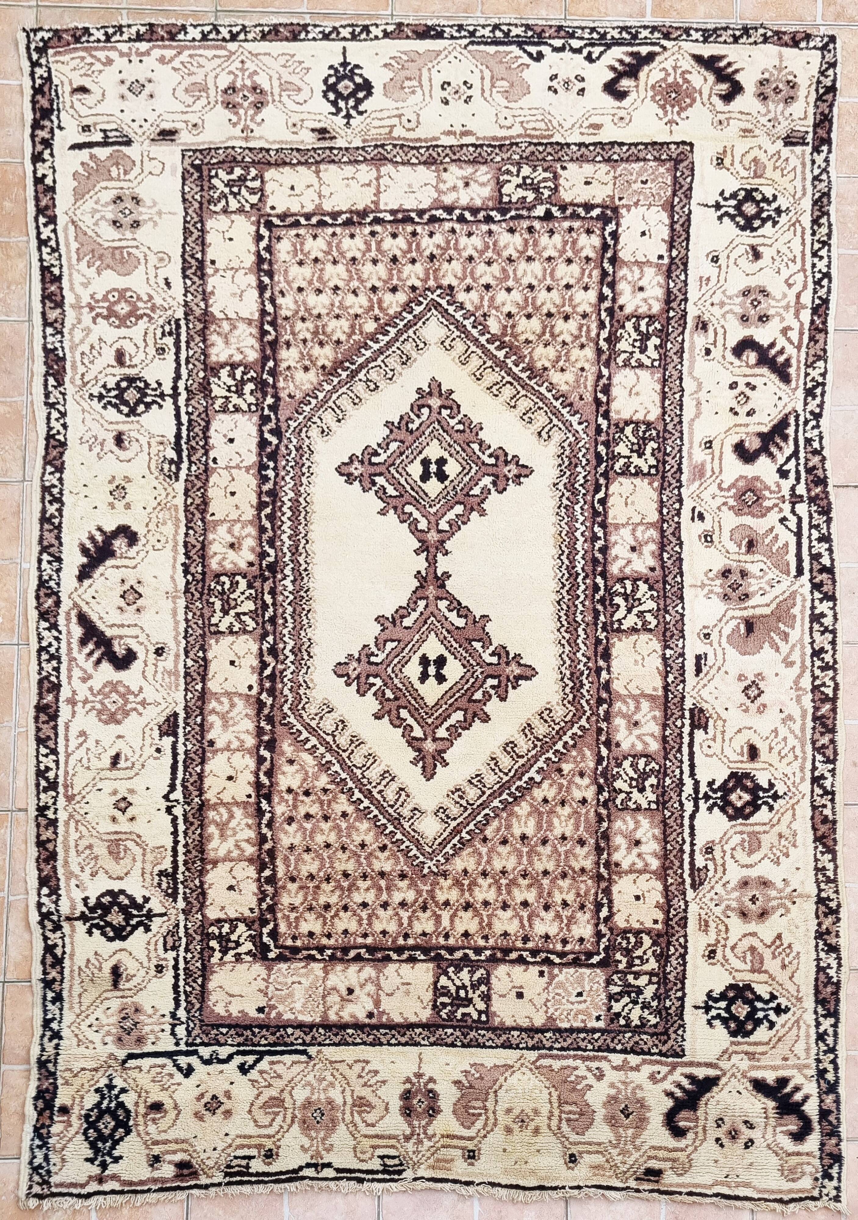 Vintage Berber rug, pure wool, hand-woven 254 x 154 cm