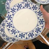 Lot of 4 vintage ceramic plates