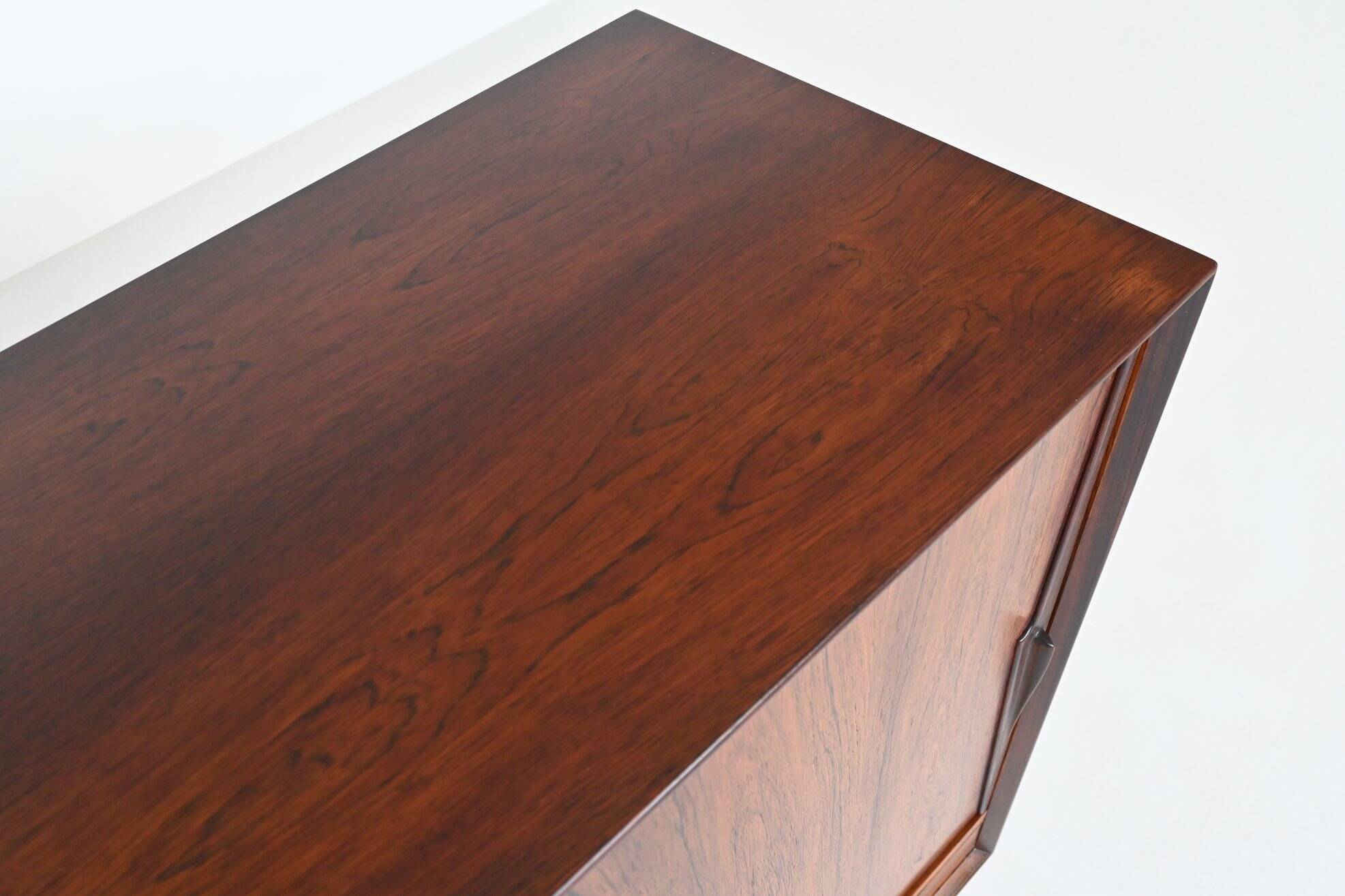 Gunni Omann highboard model 13 in rosewood Omann Jun Denmark 1960