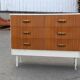 Commode vintage en métal et fomica