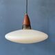 Suspension en verre opalin (style Philips) - Louis Kalff