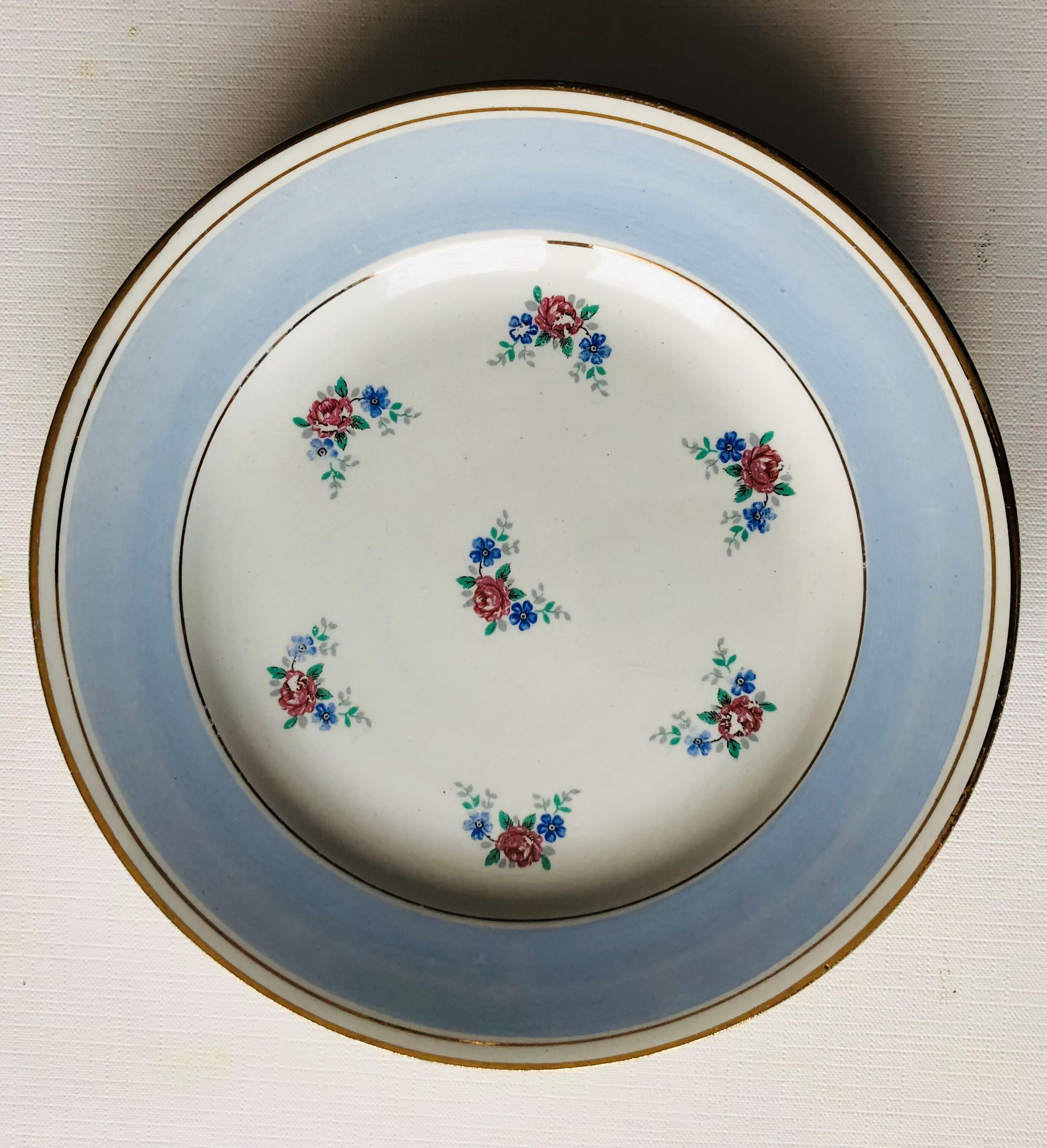 Set of five dessert plates