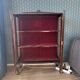 English style display case 1900
