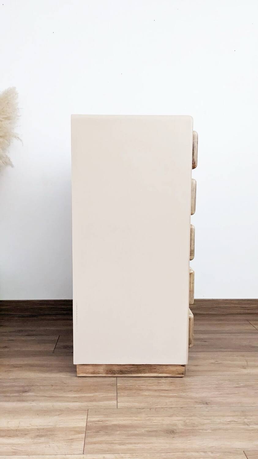 Country chic style chiffonier