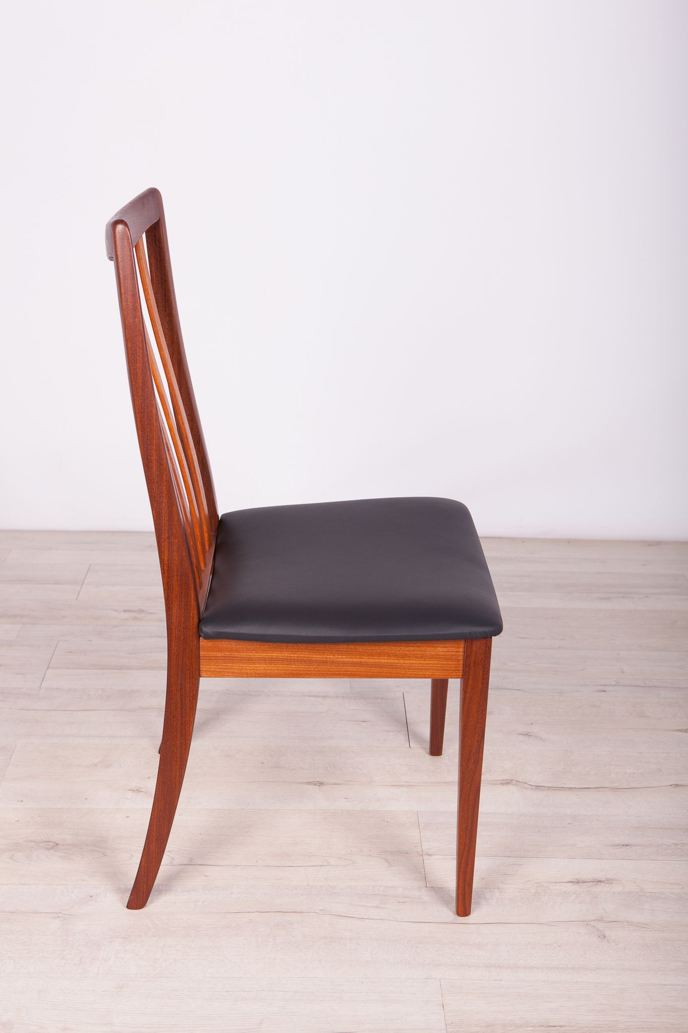 Mid Century Teak & Leather Dining Chairs by Leslie Dandy for G-Plan, 1960