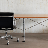 Bureau modèle "Spatio" par Antonio Citterio édition Vitra
