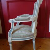 Fauteuil d'enfant ancien style Louis XVI