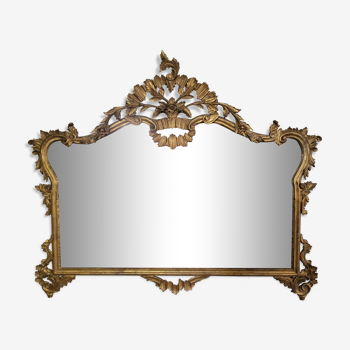 Miroir chippendale en bois sculpté et doré