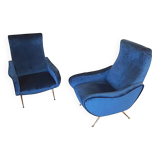 Fauteuils en velours bleu du milieu du siècle, lot de 2