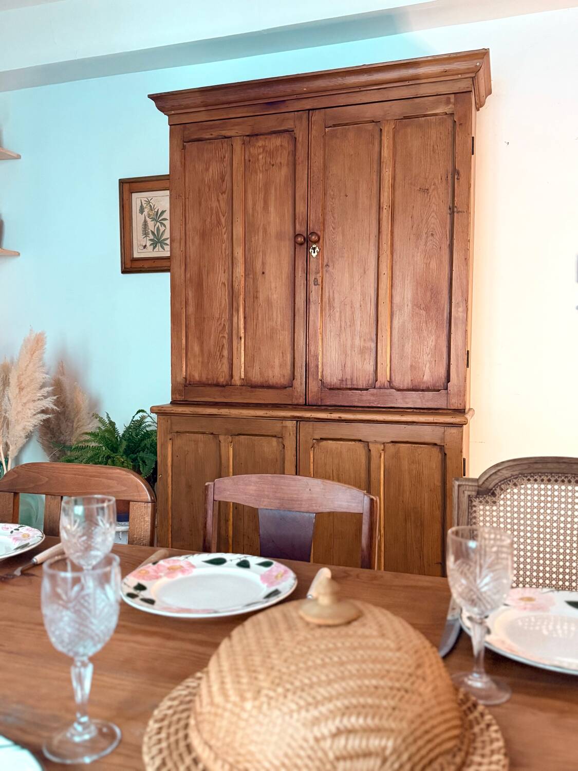 Parisian sideboard in solid wood