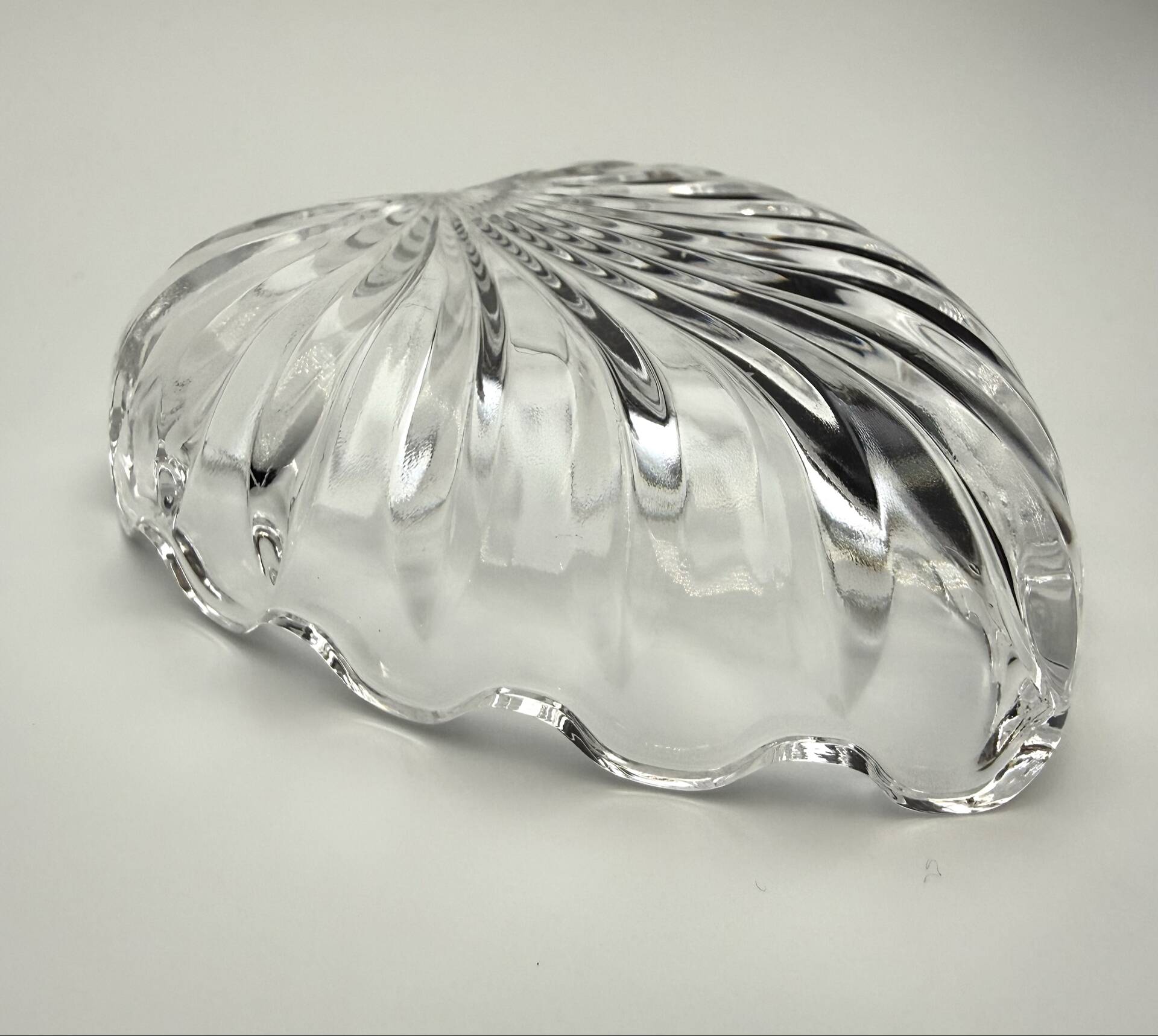 Small crystal shell-shaped dish – Key tray or jewellery holder