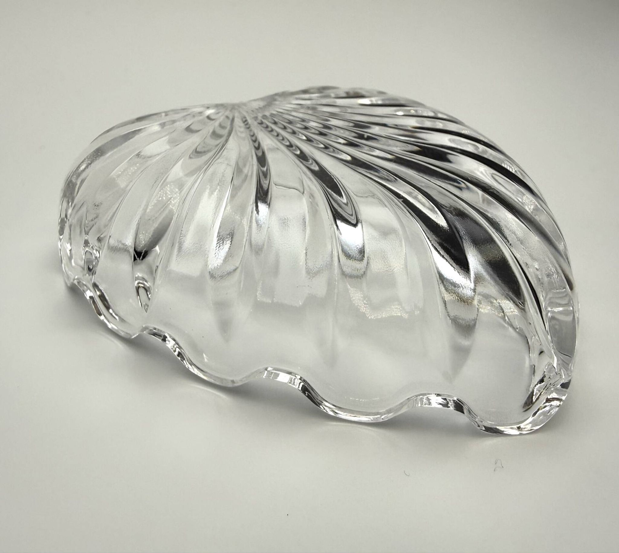Petite coupelle en cristal forme coquillage – Vide-poche ou porte-bijo